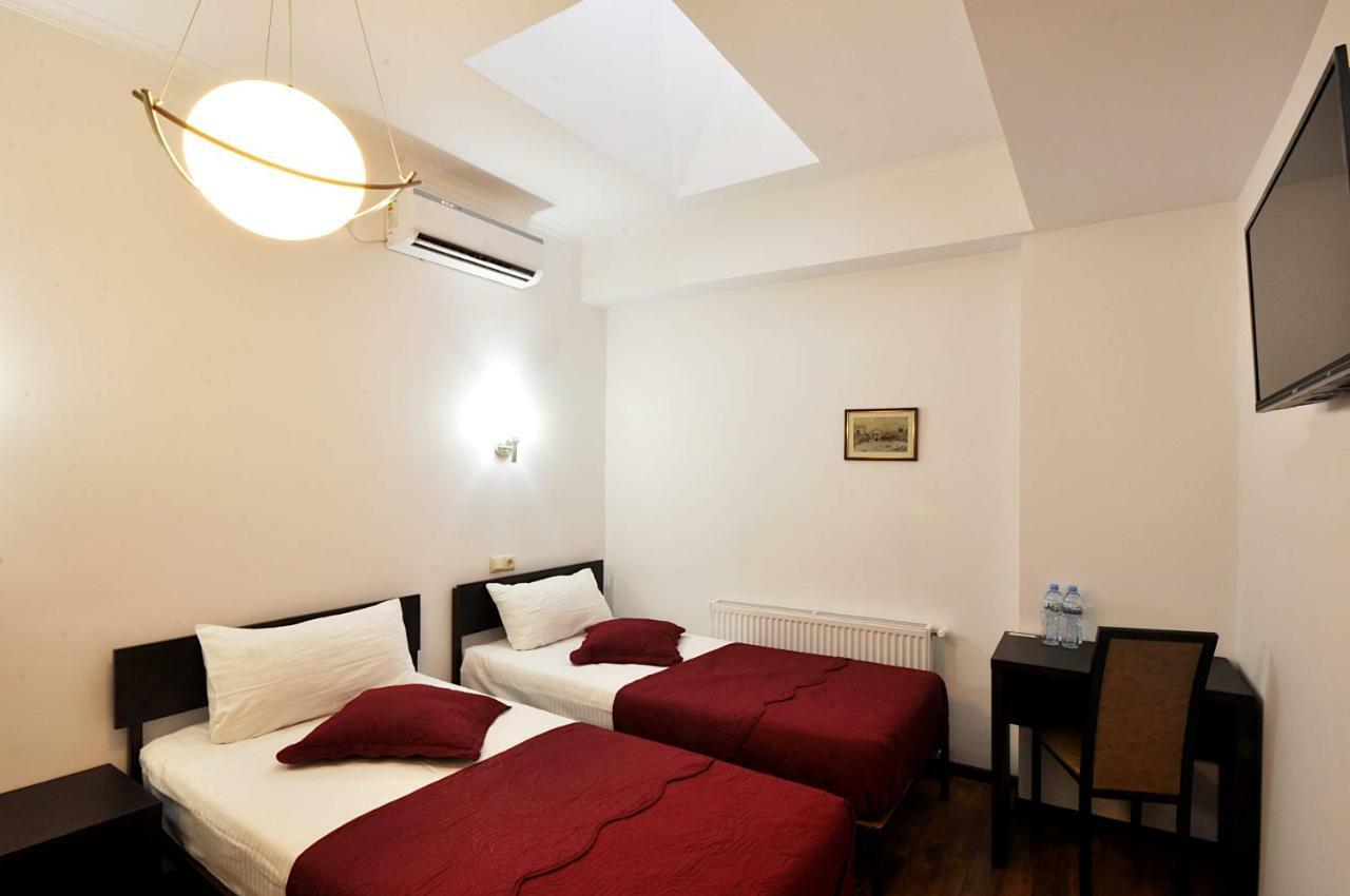 Tbilisi Check In Hotel Kültér fotó