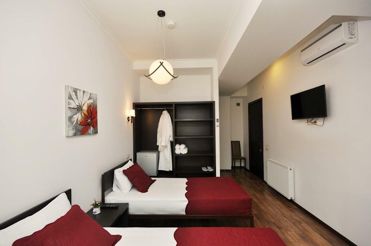 Tbilisi Check In Hotel Kültér fotó