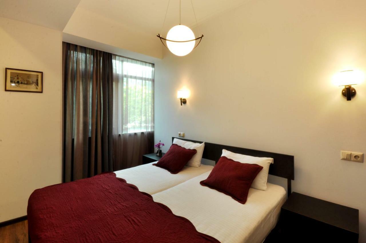 Tbilisi Check In Hotel Kültér fotó