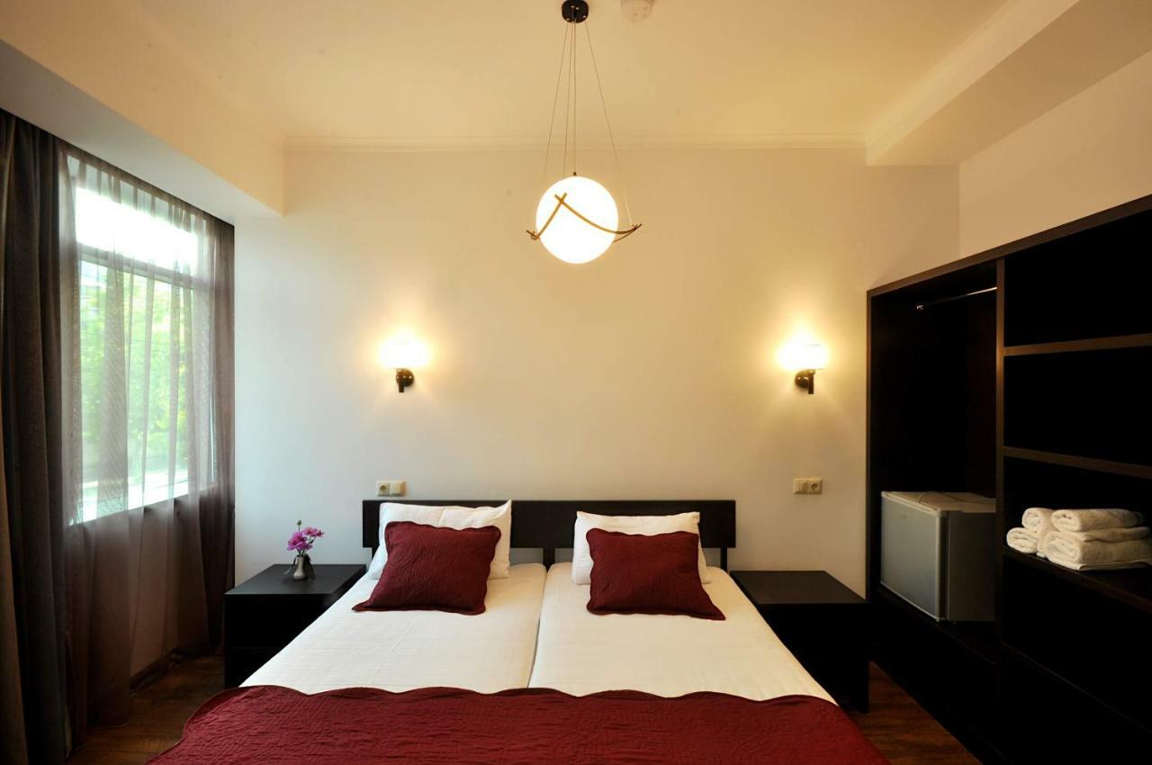 Tbilisi Check In Hotel Kültér fotó