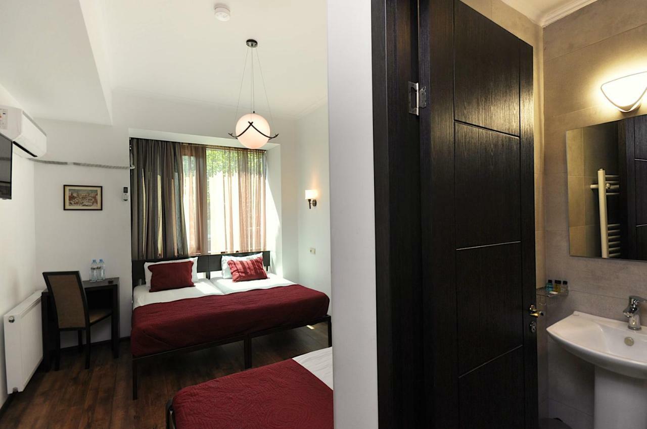 Tbilisi Check In Hotel Kültér fotó