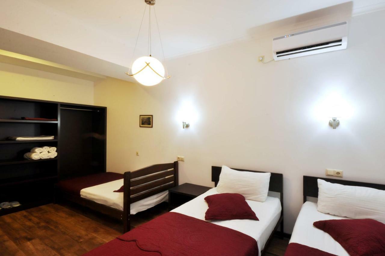 Tbilisi Check In Hotel Kültér fotó