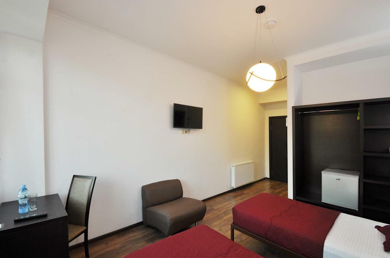 Tbilisi Check In Hotel Kültér fotó